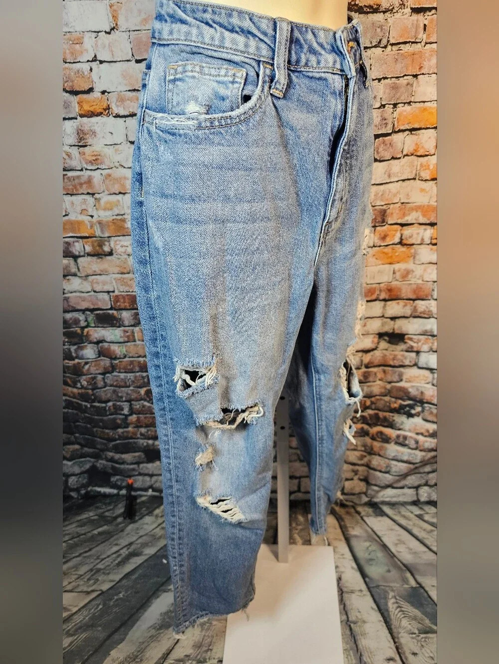 Flying Monkey Size 28 Distressed High Rise Crop Straight Leg Jeans Raw Hem Denim